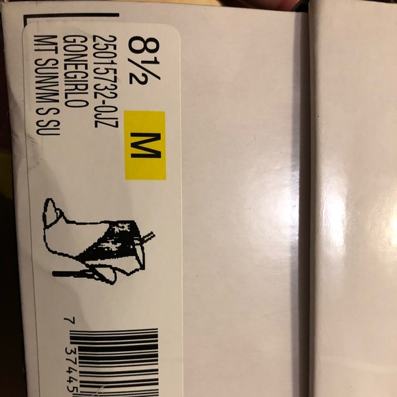 Brand new shoes - Picture 6 of 6